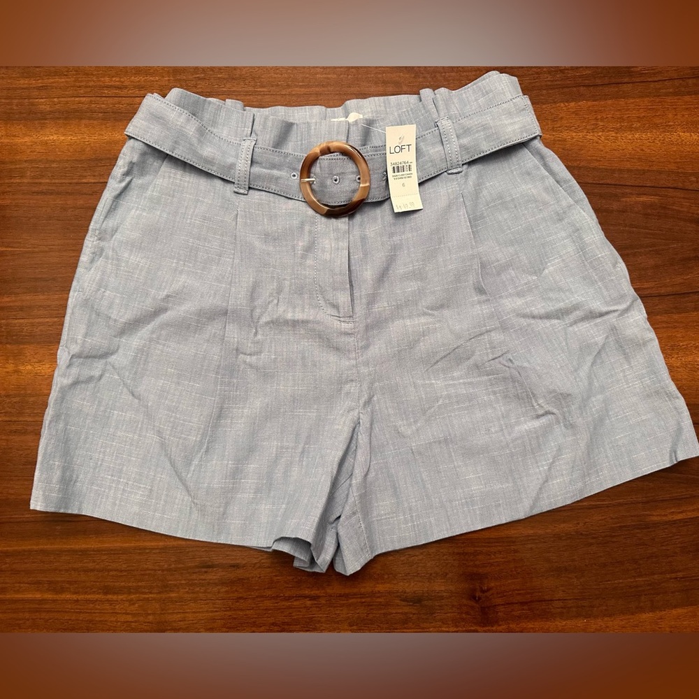 Loft light blue belted shorts, ladies size 6. NWT